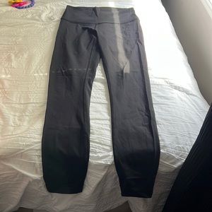 LULULEMON LEGGINGS!!